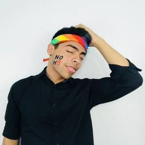 Meet your Posher, Arturo